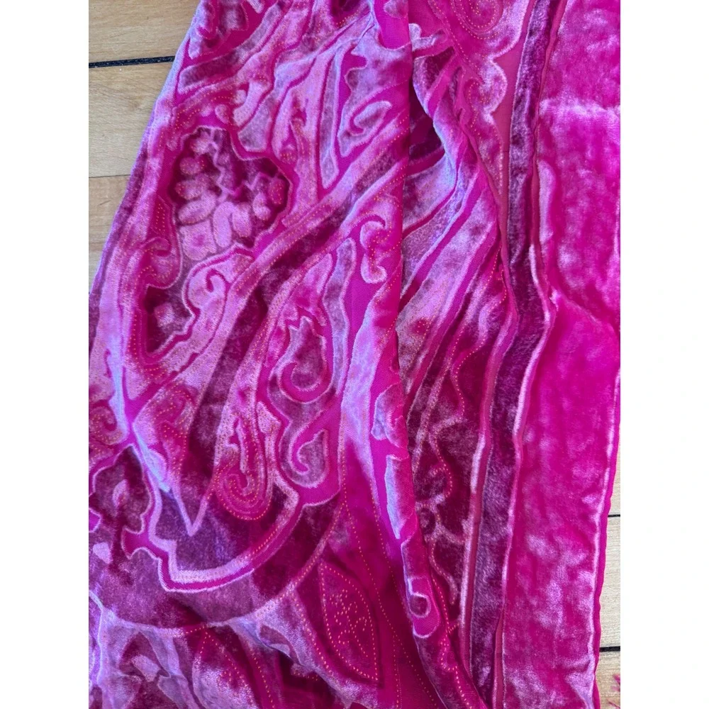 Pink velour‎ silk blend fringe scarf wrap